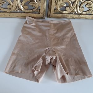 Spanx Shapewear shorts S